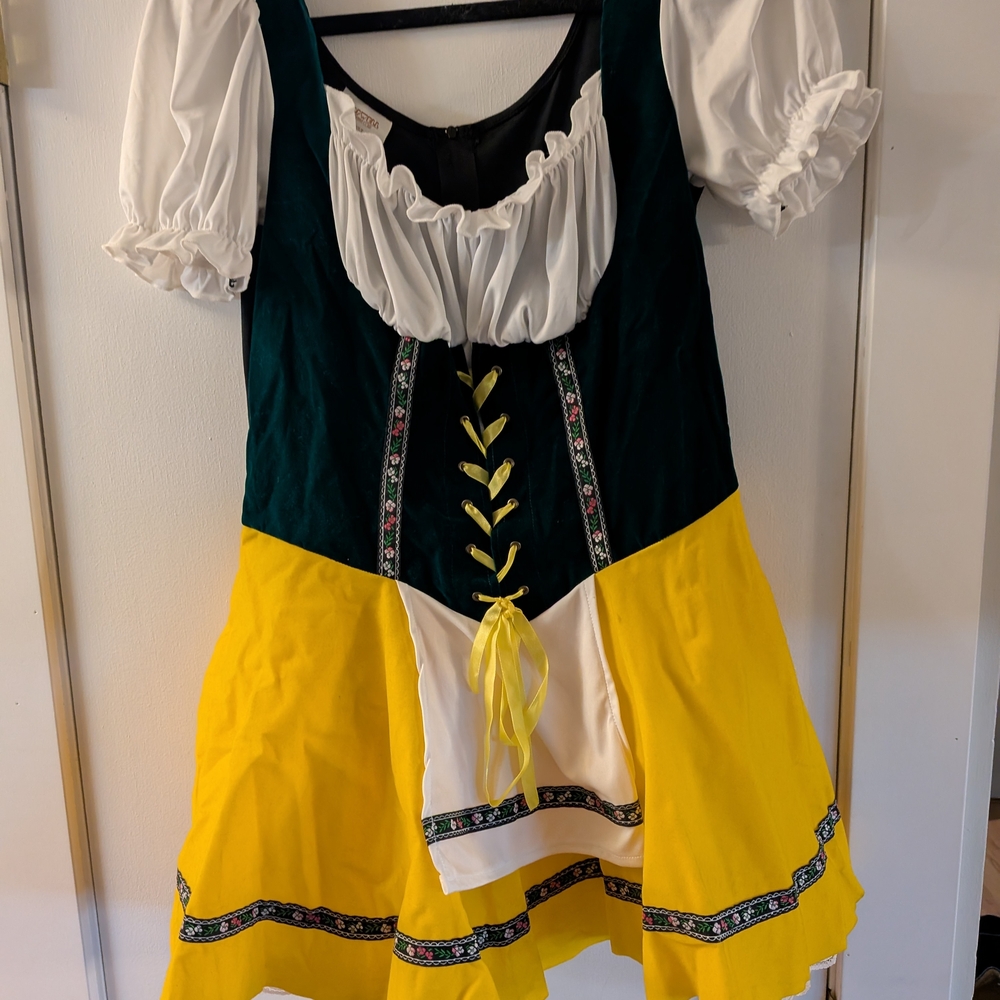 Oktoberfest Costume Medium